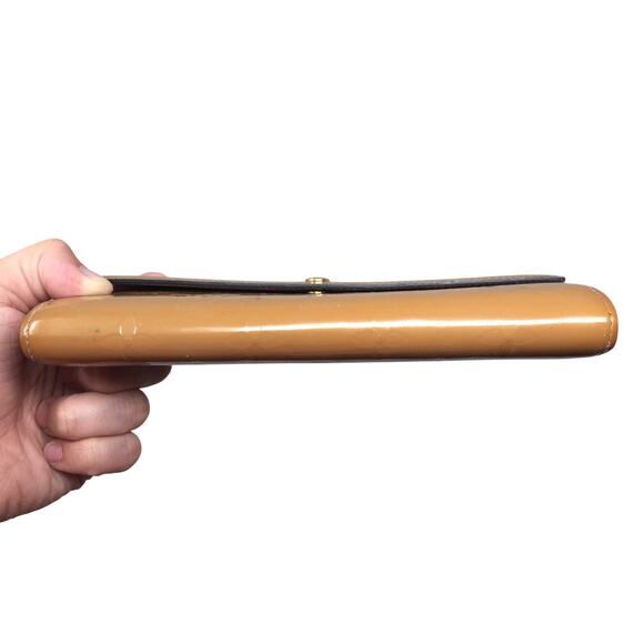 Louis Vuitton Vernis Monogram Sarah Long Wallet -Bronze / Mustard - Picture 9 of 16